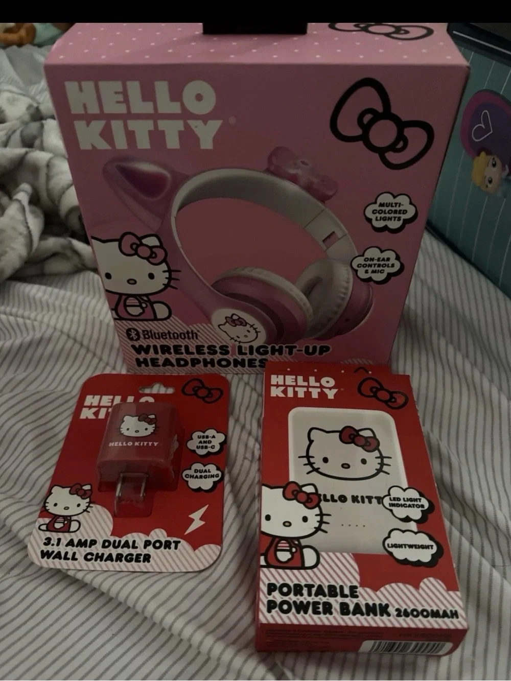 Hello Kitty Pink Wireless Light-Up Headphones, wall charger & power bank